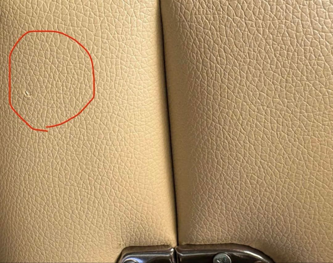 【新品未使用】【訳あり】マッサージ　ベッド　折りたたみ