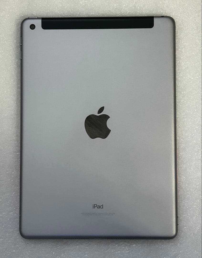 iPad 第6世代 Wi-Fi+Cellular 32GB スペースグレイ