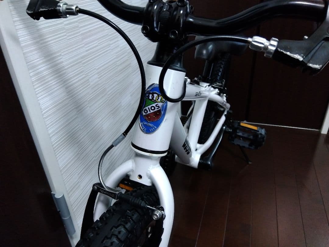 【ハレ】GIOS　GENOVA　18インチ　手渡し希望（池田市・川西市）