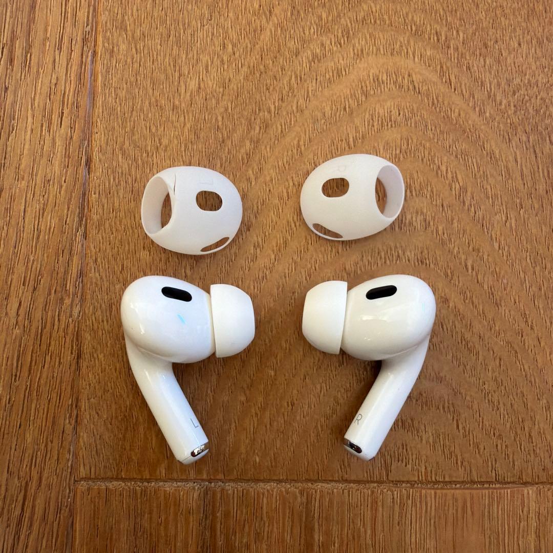 Apple AirPods Pro 第二世代　USB -C版　本体