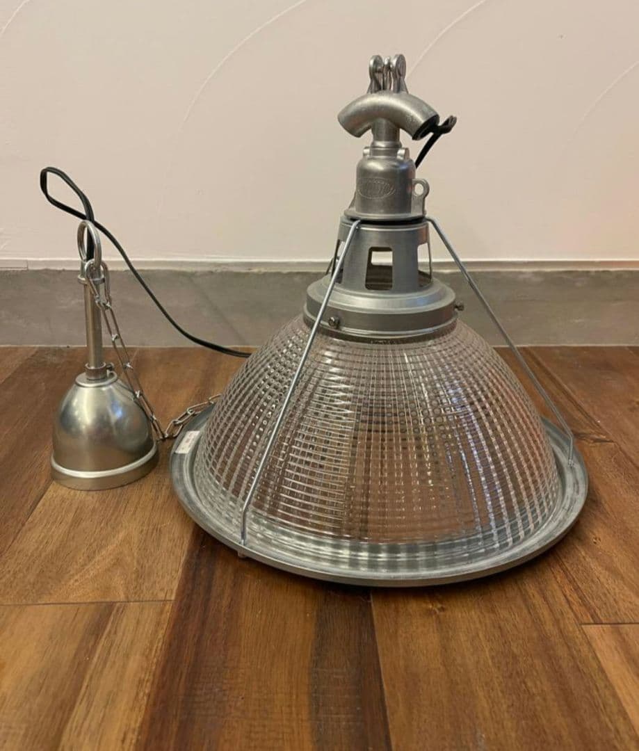 Acton　インダストリアル　ペンダントライト　照明