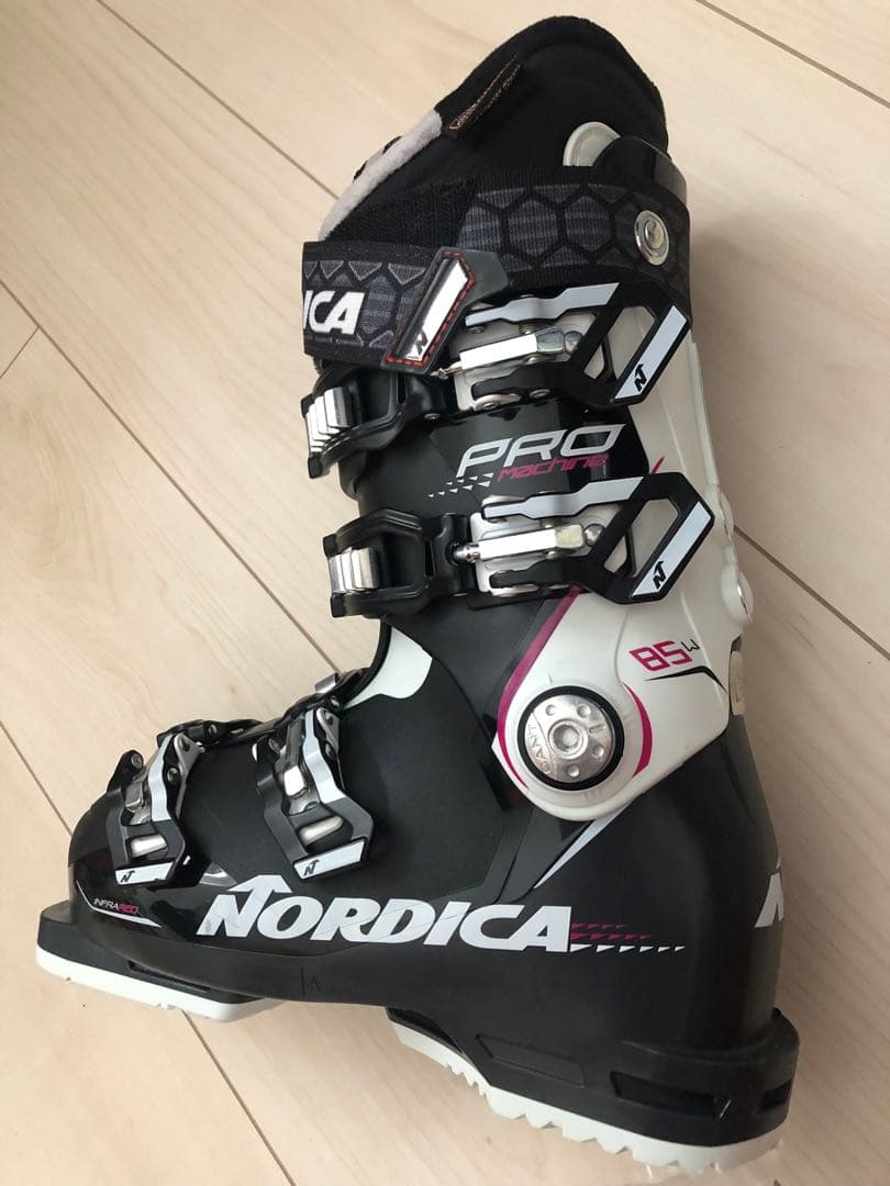 Nordica スキーブーツ レディース ブラック系 23〜23.5cm