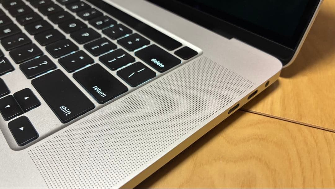 MacBook本体 MacBook Pro 16inch Model A2141 (2019 i9)