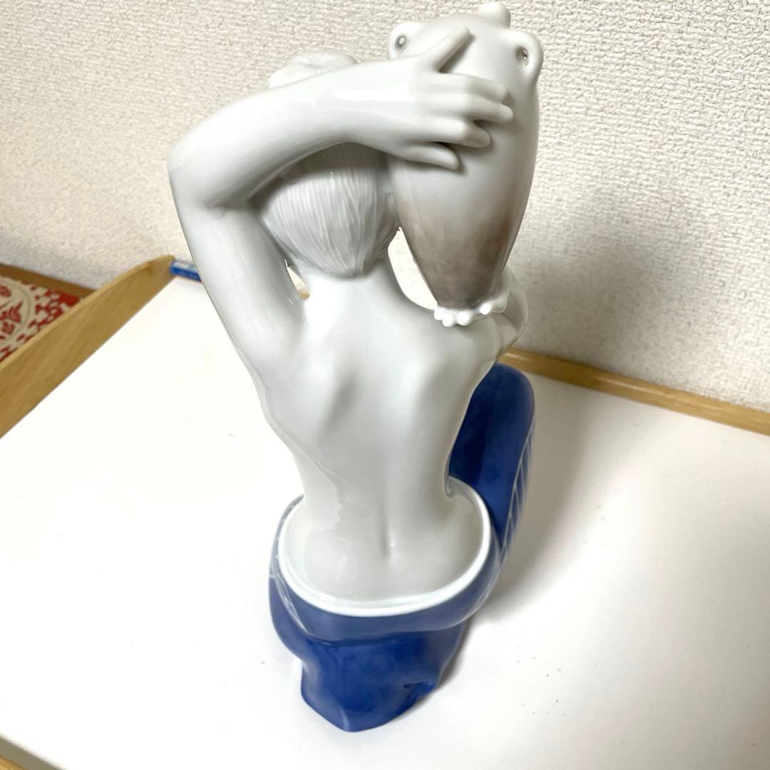 ＊Woman with water jug＊１９５３年・Hedegaard