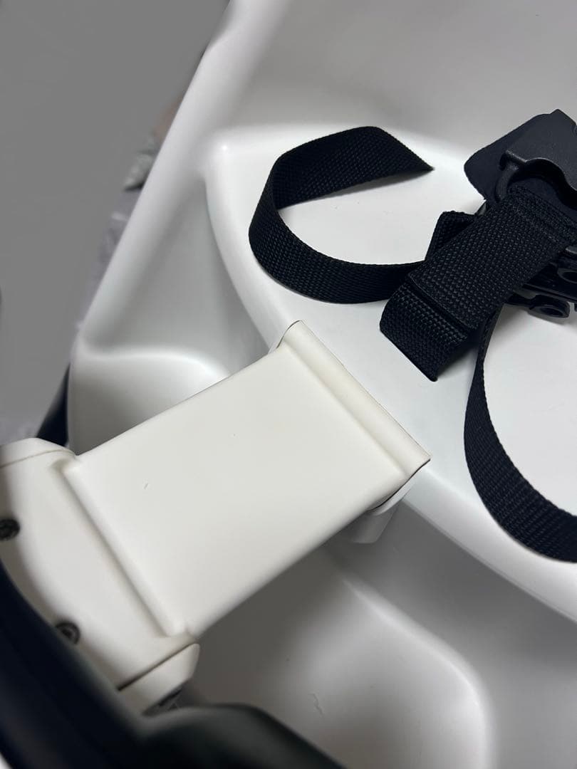 げん様⭐︎ベビービョルン　ハイチェア　ハーネスつき