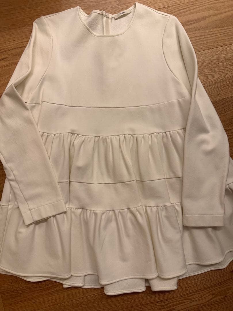 yori ぬくぬくヘムフリルブラウス