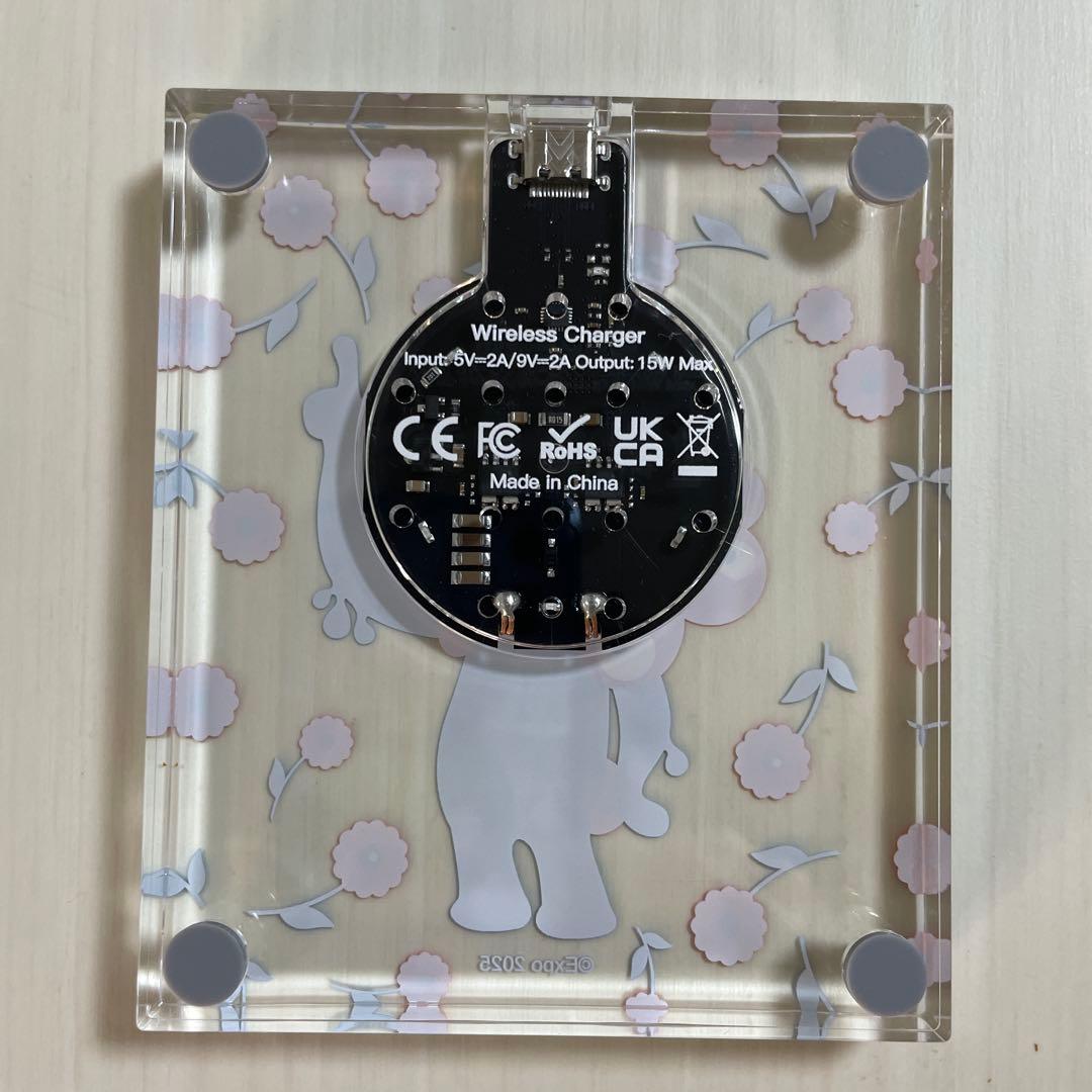 ミャクミャク LEDアクリルワイヤレス充電器