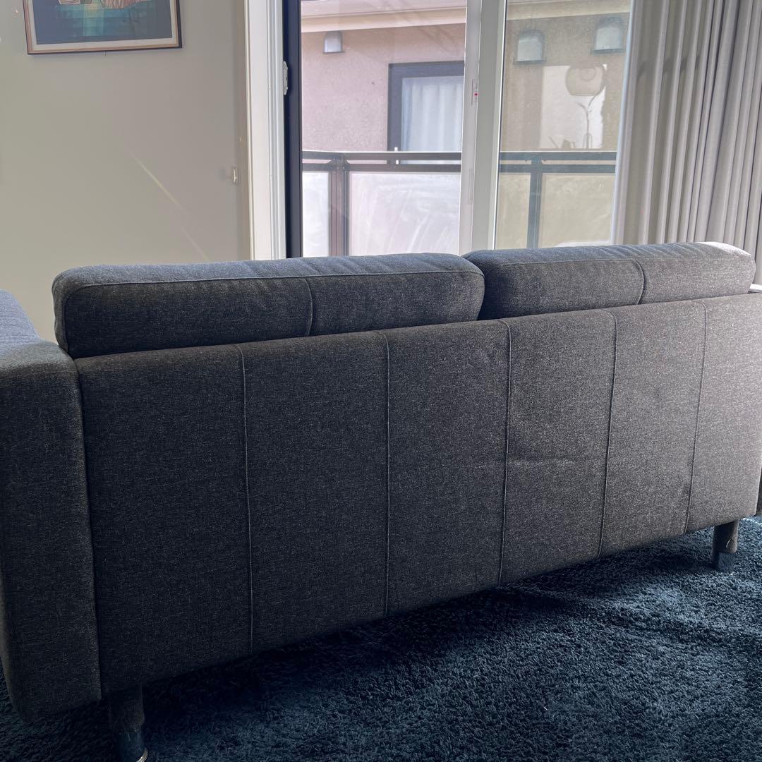 ソファ　ダークグレー