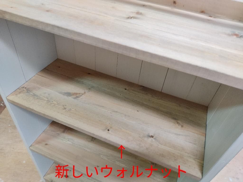 サイズデザインオーダー可！４枚バッタン扉キャビネット●シャビーホワイト受注製作