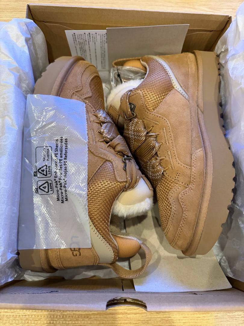 UGG Lowmel ローメル ブラウン スニーカー