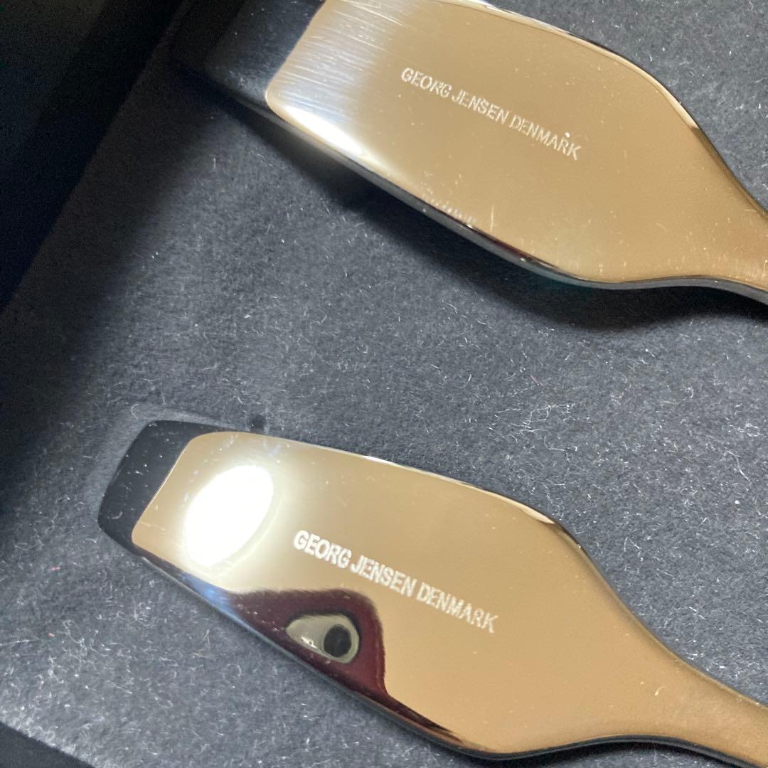 e  カトラリーセット The Twist Family