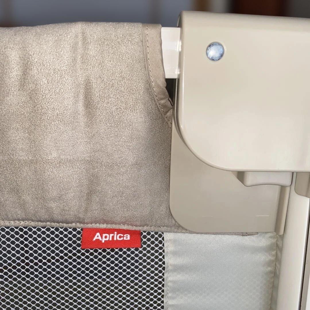 【美品】アップリカ ココネルエアープラスAB ホワイト ベージュ