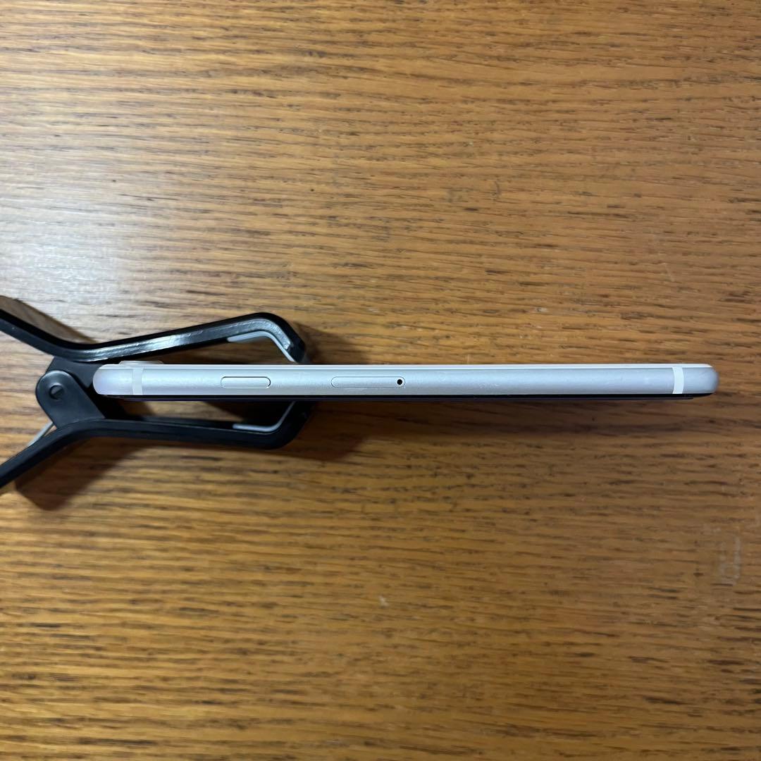 Apple 海外版SIMフリー【美品】iPhone SE2 256GB