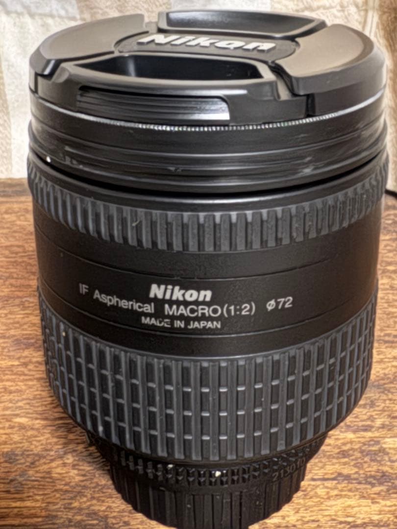 値下げしましたNikon F100 AF ZooM−Nikkor 24-85mm