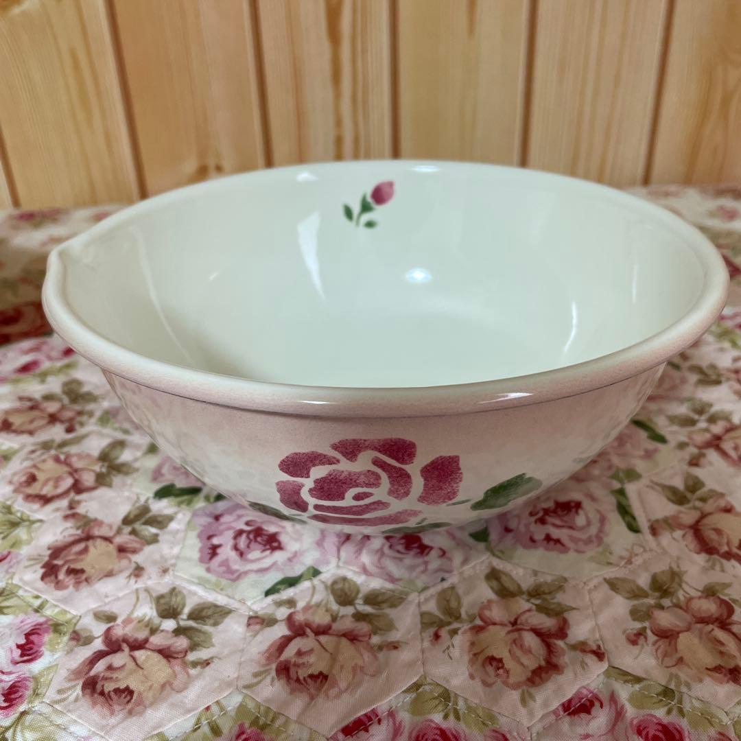 バラの花柄 陶器製ボウル2個セット