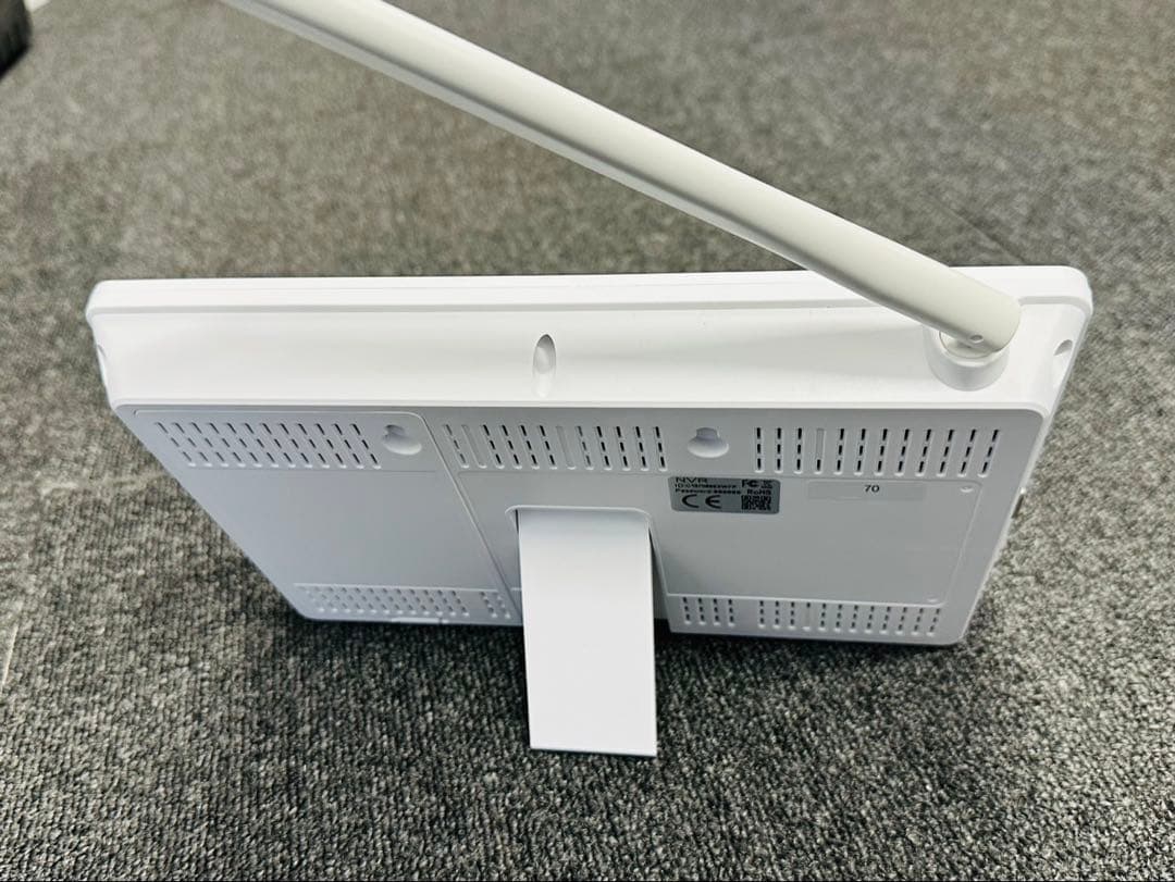 最新ワイヤレス防犯カメラ6台セット500万画素タッチパネル1TB HDD内蔵付き