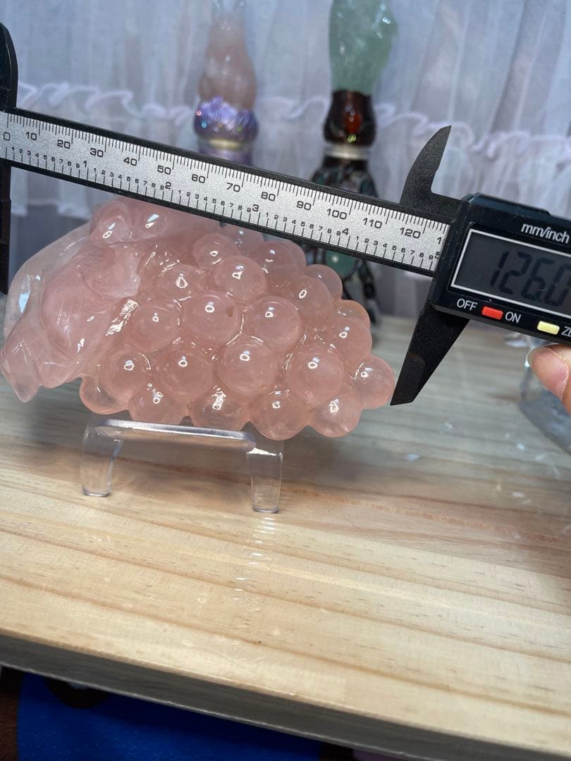 大きい　綺麗　高品質^_^ 天然石　水晶　ローズクォーツ　ぶどう手彫り置物原石