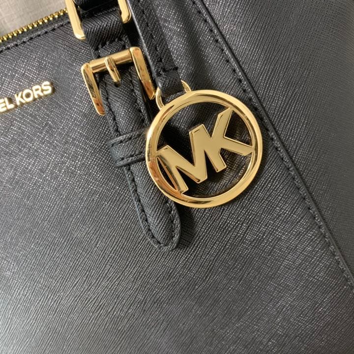 期間限定出品◆マイケルコース CIARA ラージ トップジップ サッチェル