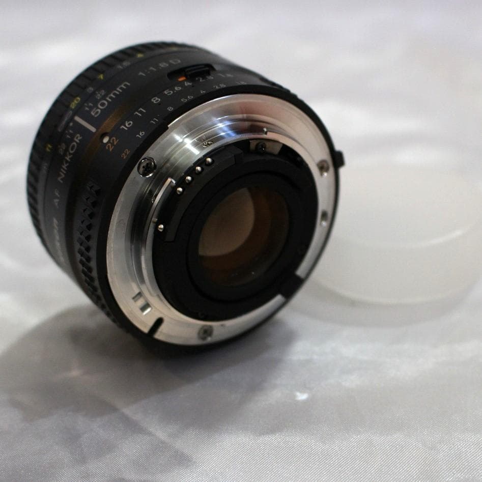 美品 Nikon AF 50mm f/1.8D レンズ ブラック