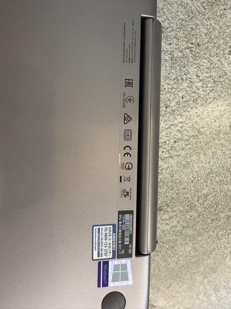 ノートパソコン　Windowsタブレット 10.1インチ