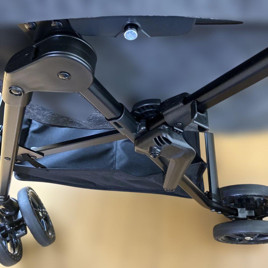 コムペット　ミリクランα ブラック（BK）　30kg 多頭