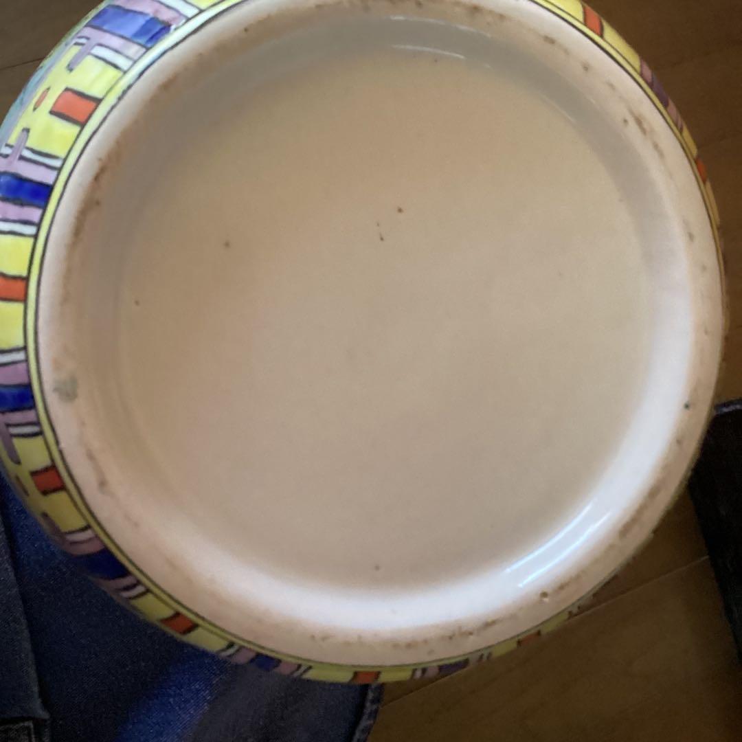 飾り壺　桃源郷柄