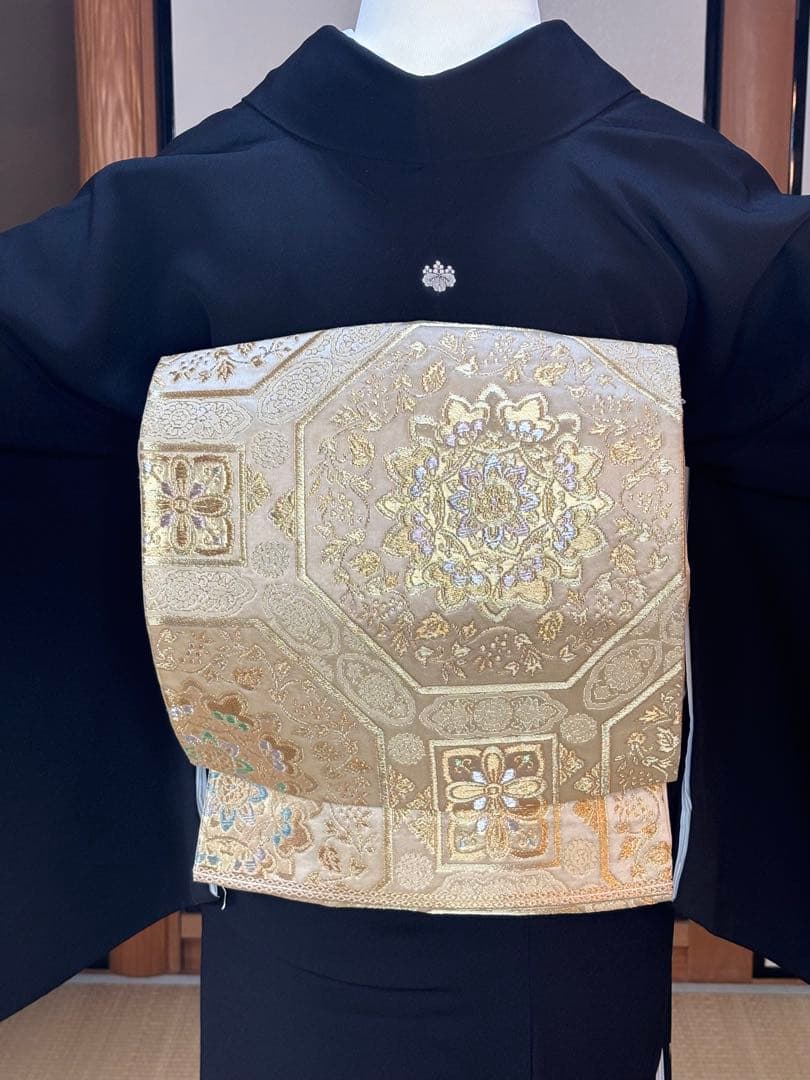 正絹豪華作家物黒留袖6点フルセット 留袖　袋帯　帯締め帯揚げ　長襦袢　末広