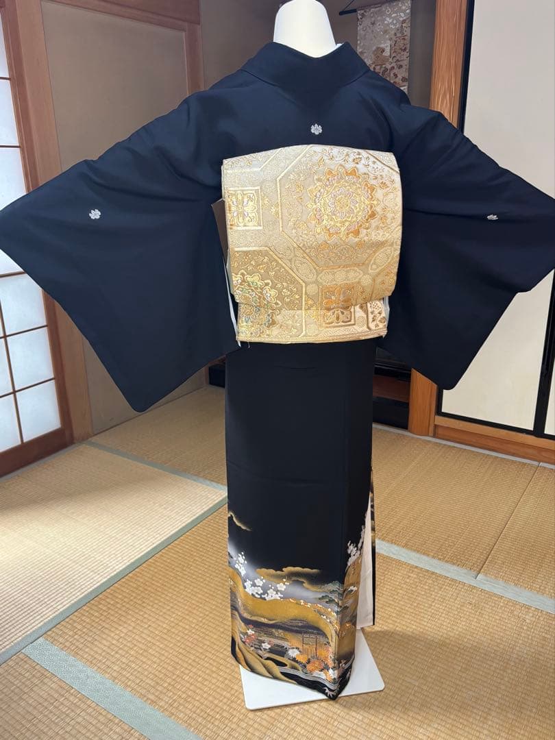 正絹豪華作家物黒留袖6点フルセット 留袖　袋帯　帯締め帯揚げ　長襦袢　末広