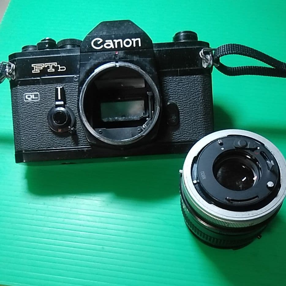 カメラ／Canon  FTb QL  770329