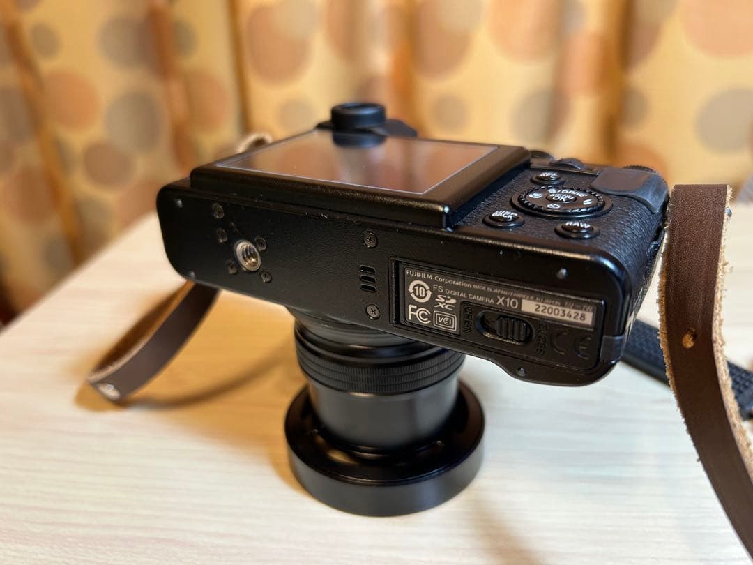 【Tsukiさま専用】FUJIFILM X10 付属品が多数