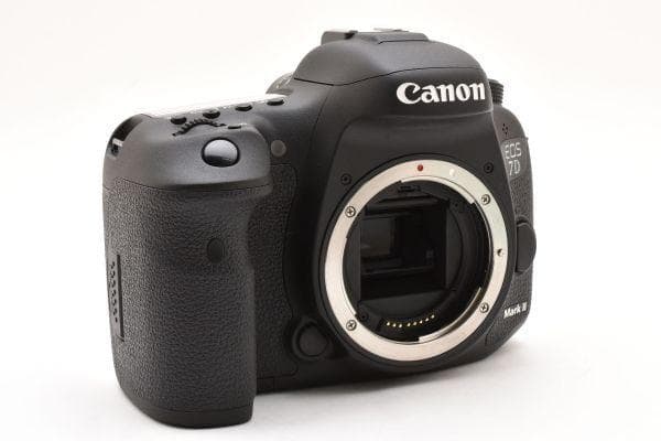 【美品】キャノン Canon EOS 7D Mark II ボディ 一眼レフ