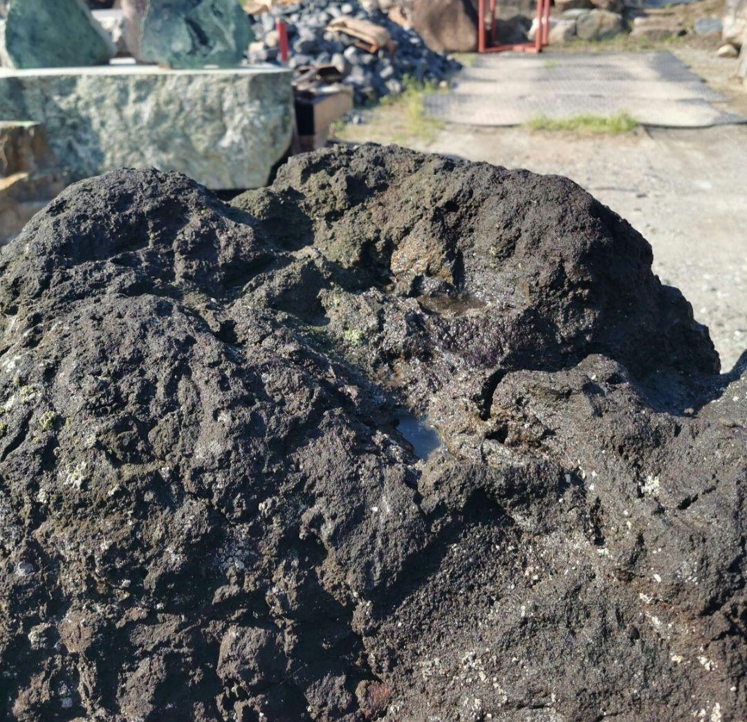 浅間溶岩石　302キロ　庭石　石　石材 庭　坪庭　ガーデニング