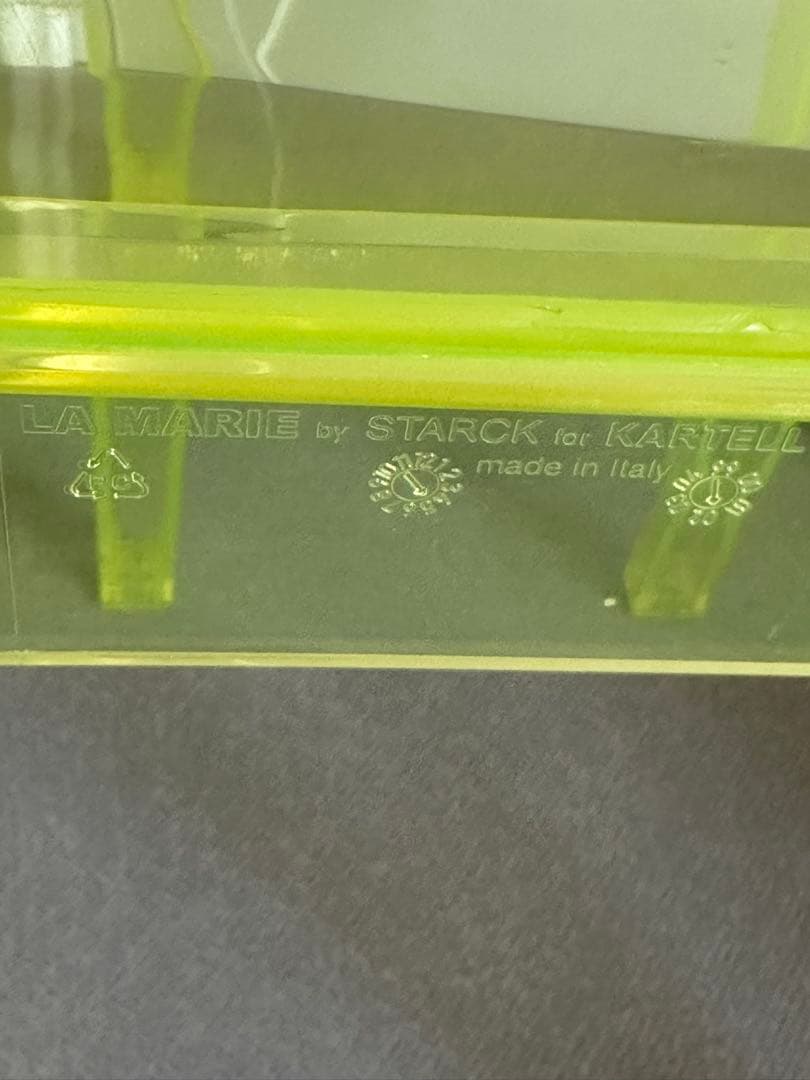 LA MARIÉ 蛍光イエローチェア KARTELL