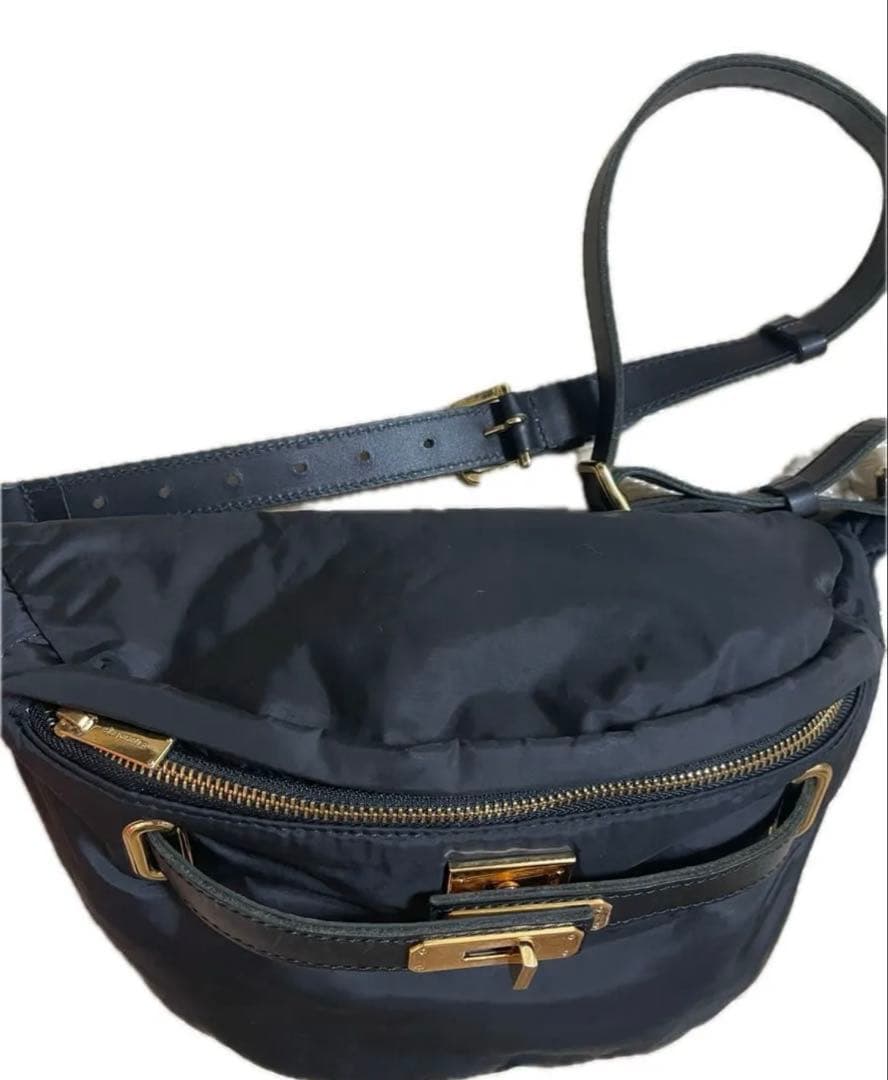 ⭐︎希少　sita parantica ナイロン ボディバッグ 黒