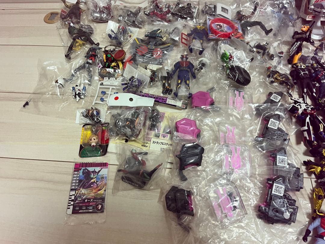 【大量】　仮面ライダー　まとめ売り　食玩　ガチャ　創絶　フィギュア　平成　HDM