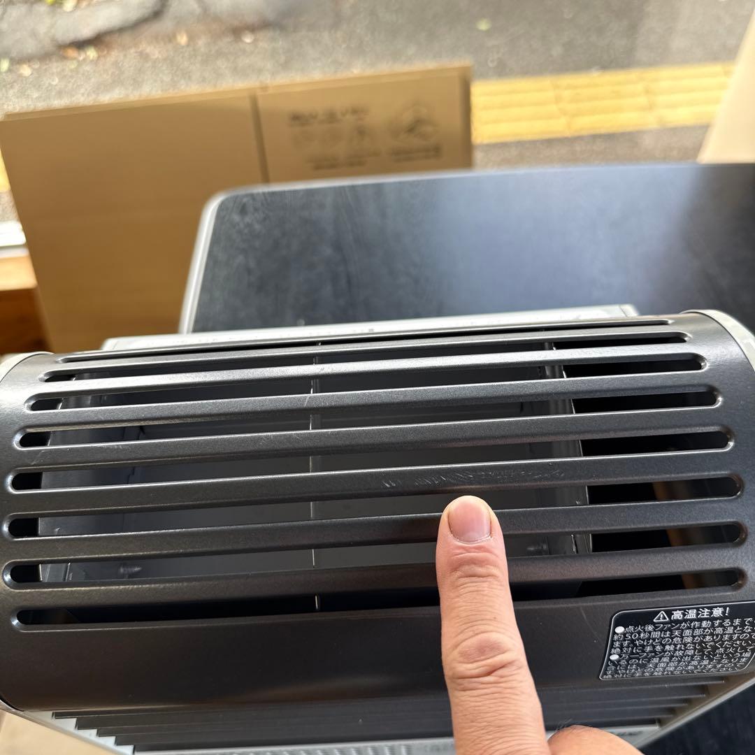 Iwatani カセットガス ストーブ 風暖 ホワイト CBGFH2