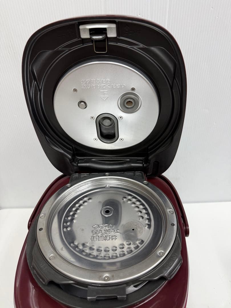 TOSHIBA 真空IHジャー炊飯器 RC-10VRES