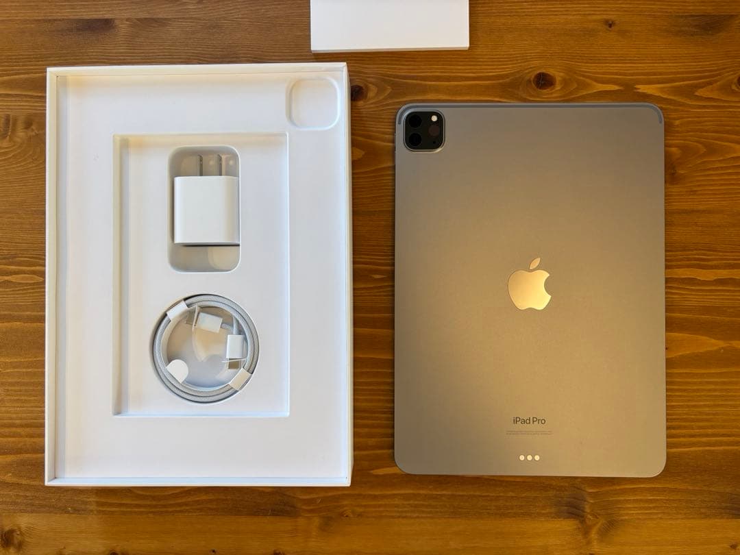 iPadPro11インチ 第4世代 WiFiモデル 256GB