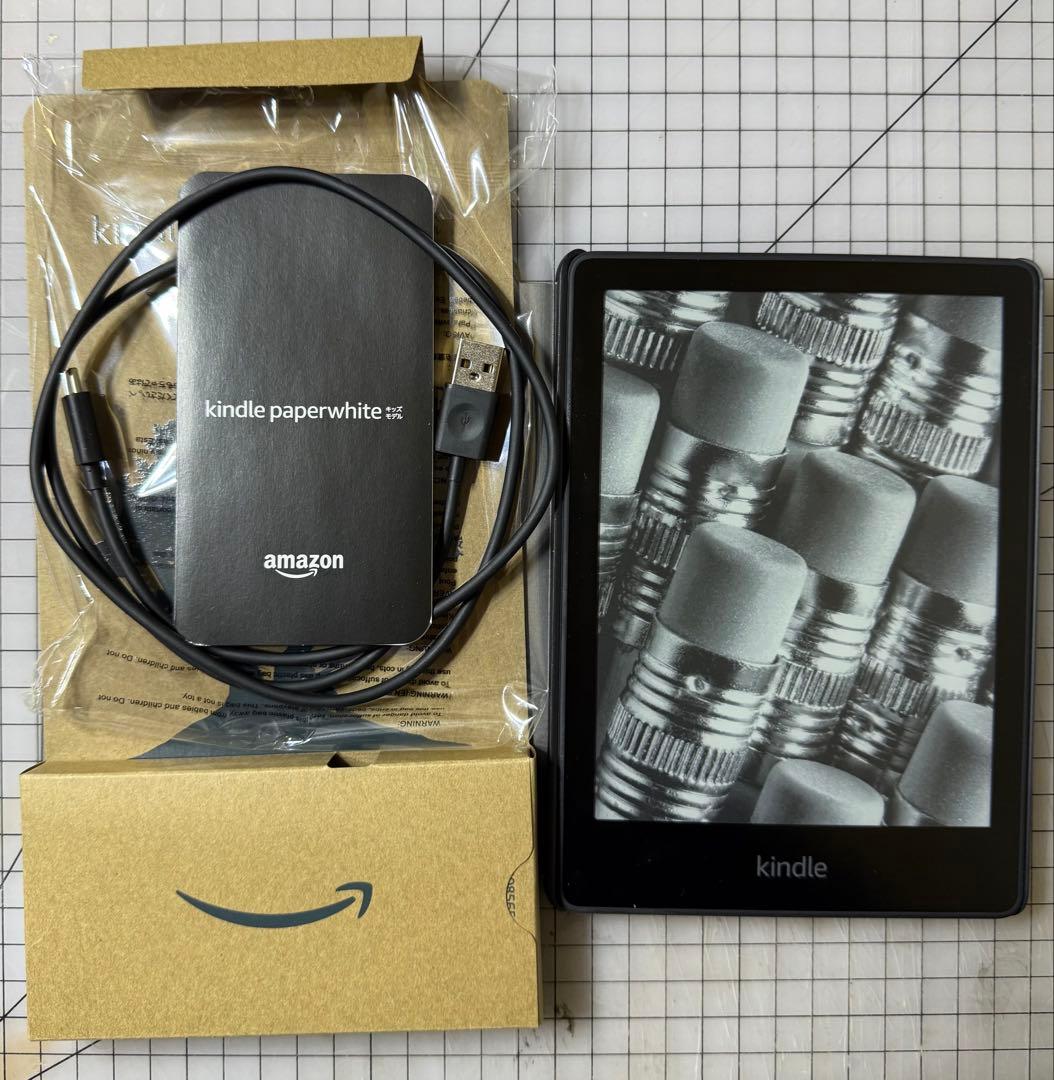 Kindle Paperwhiteキッズモデル　ブラックカバー 本体