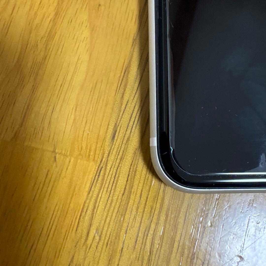 【美品】iPhone SE 第2世代 (SE2) 白 128GB SIMフリー