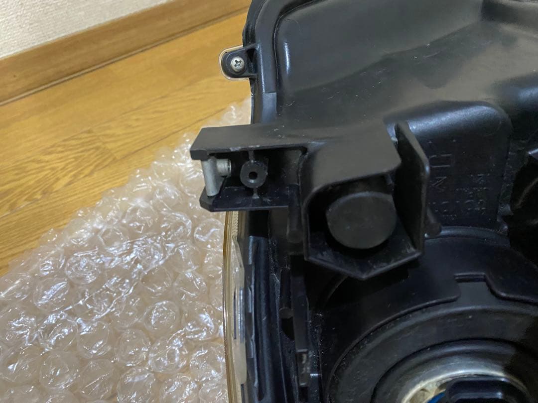 NHP10 アクア 前期 ハロゲン ヘッドライト 左側