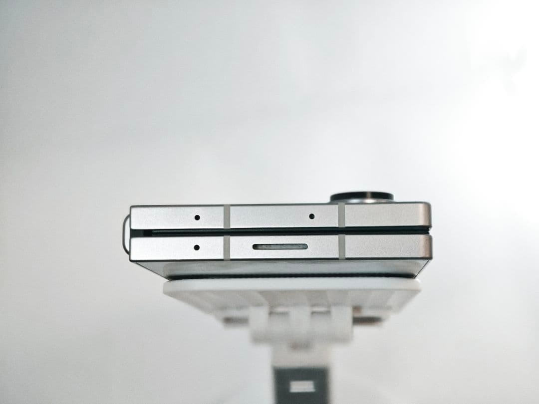 【Aランク】Galaxy Z Fold6 シルバーシャドウ 256GB 韓国版