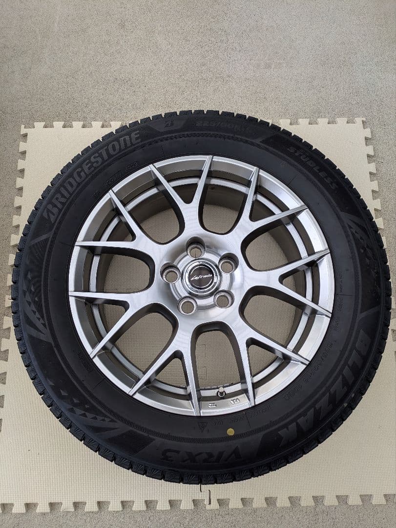 1/5迄値下げ！ 40アルファードスタッドレス VRX 3 225/60/18