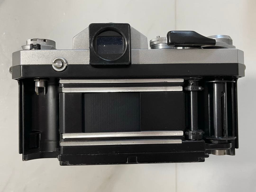 ニコン Nikon F シルバー レンズ付 フィルムカメラ