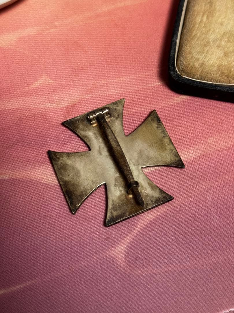 レア品　実物 勲章 本物保证 ケース付き ドイツ　一級鉄十字