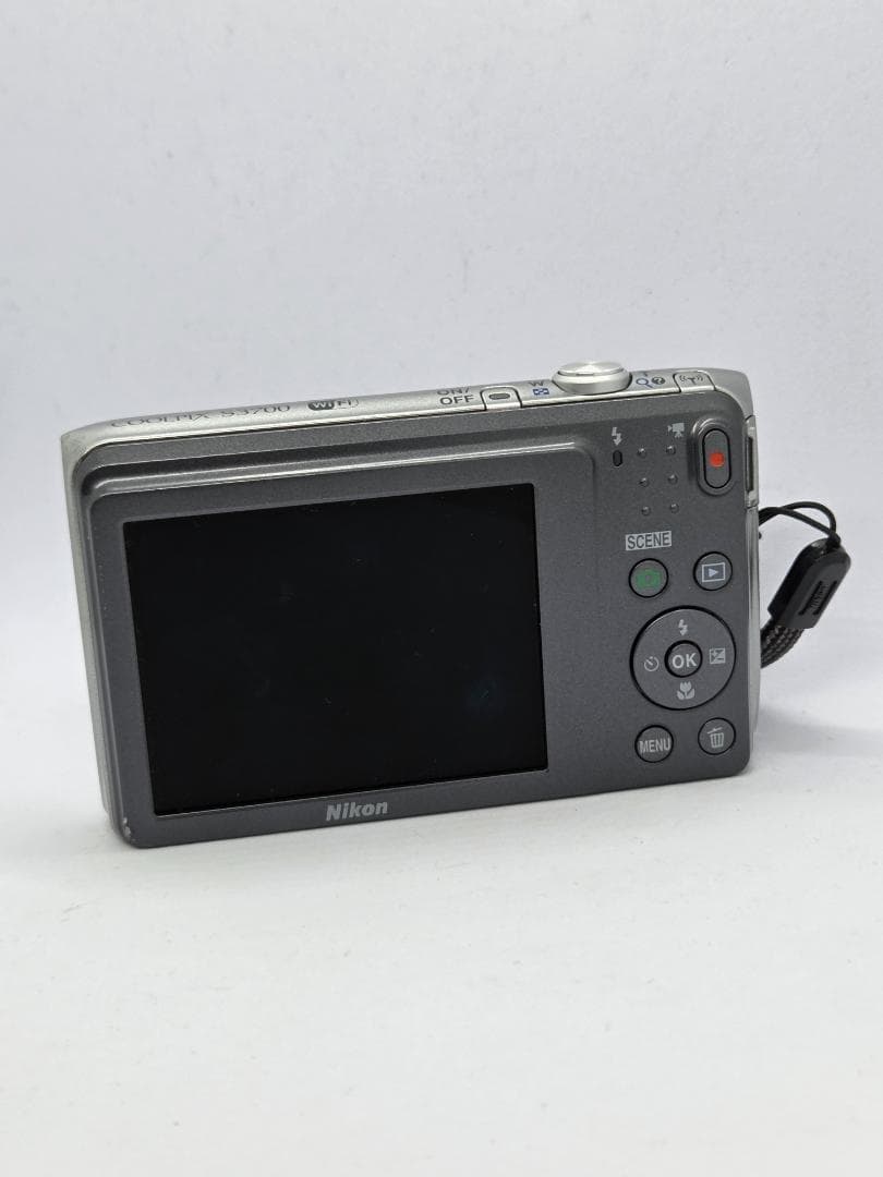 【スマホ転送OK】ニコン Nikon COOLPIX S3700 シルバー