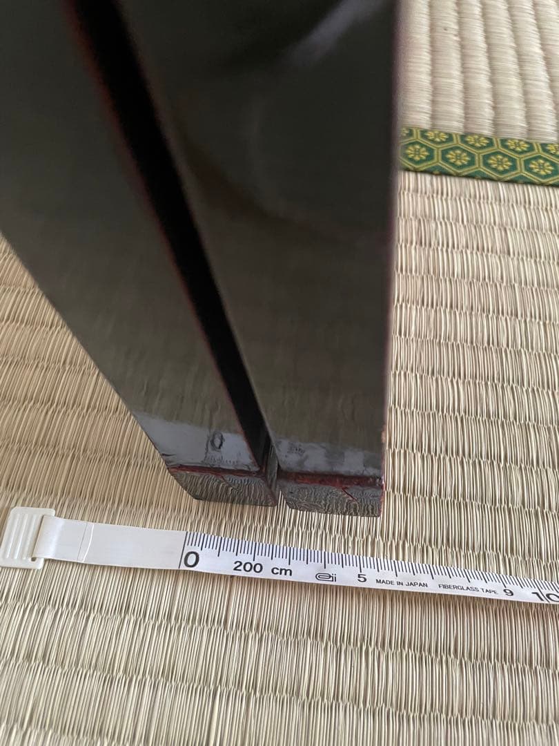 漆塗り　黒の木製衣桁 花の絵柄付き　着物掛け　着物ハンガー　衣桁　骨董品