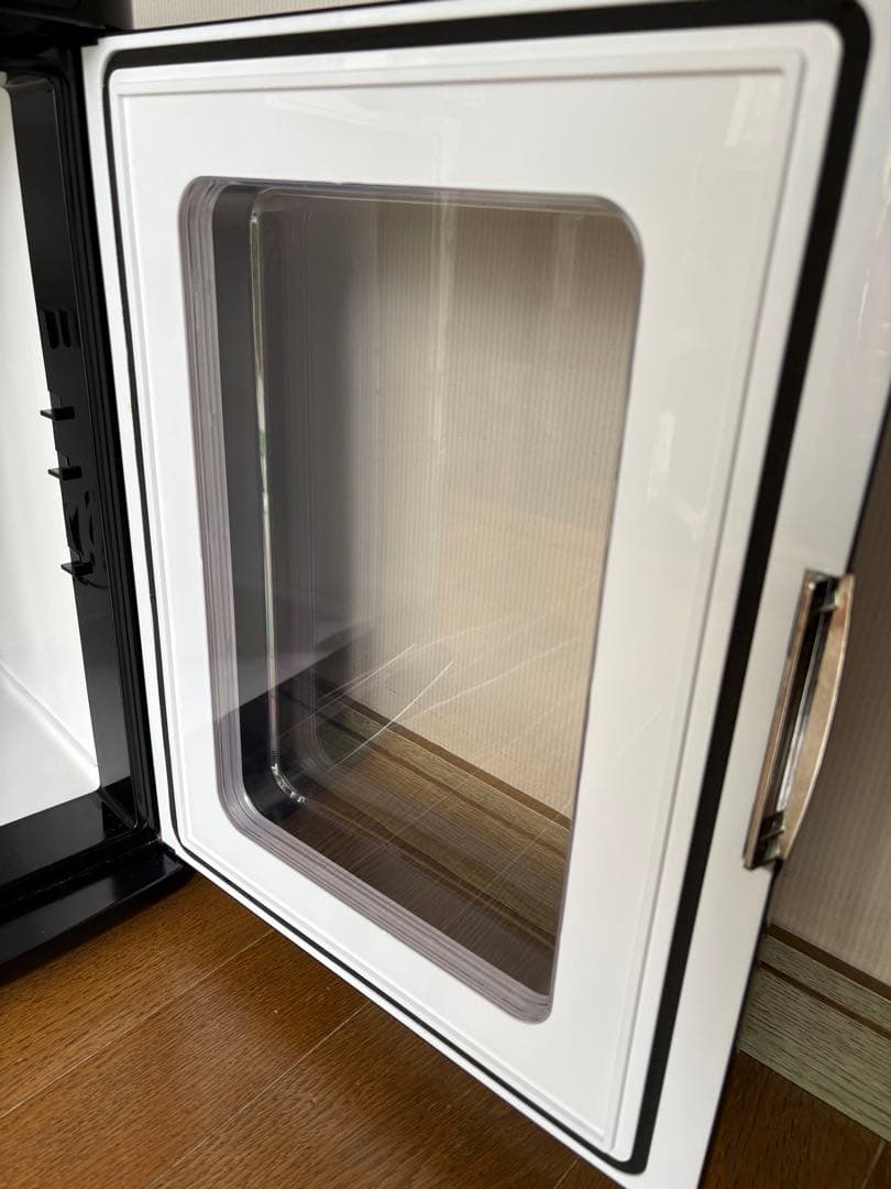 VERSOS 25L 冷温庫 VS-404