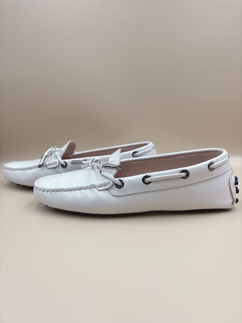 【未使用級　美品】Tod's トッズ　革靴　ドライビングシューズ21.5cm