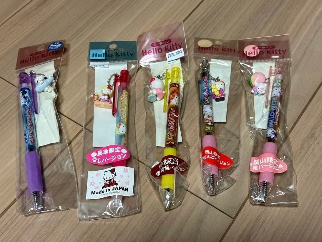 ハローキティ　ご当地ボールペン&シャーペンセット18本